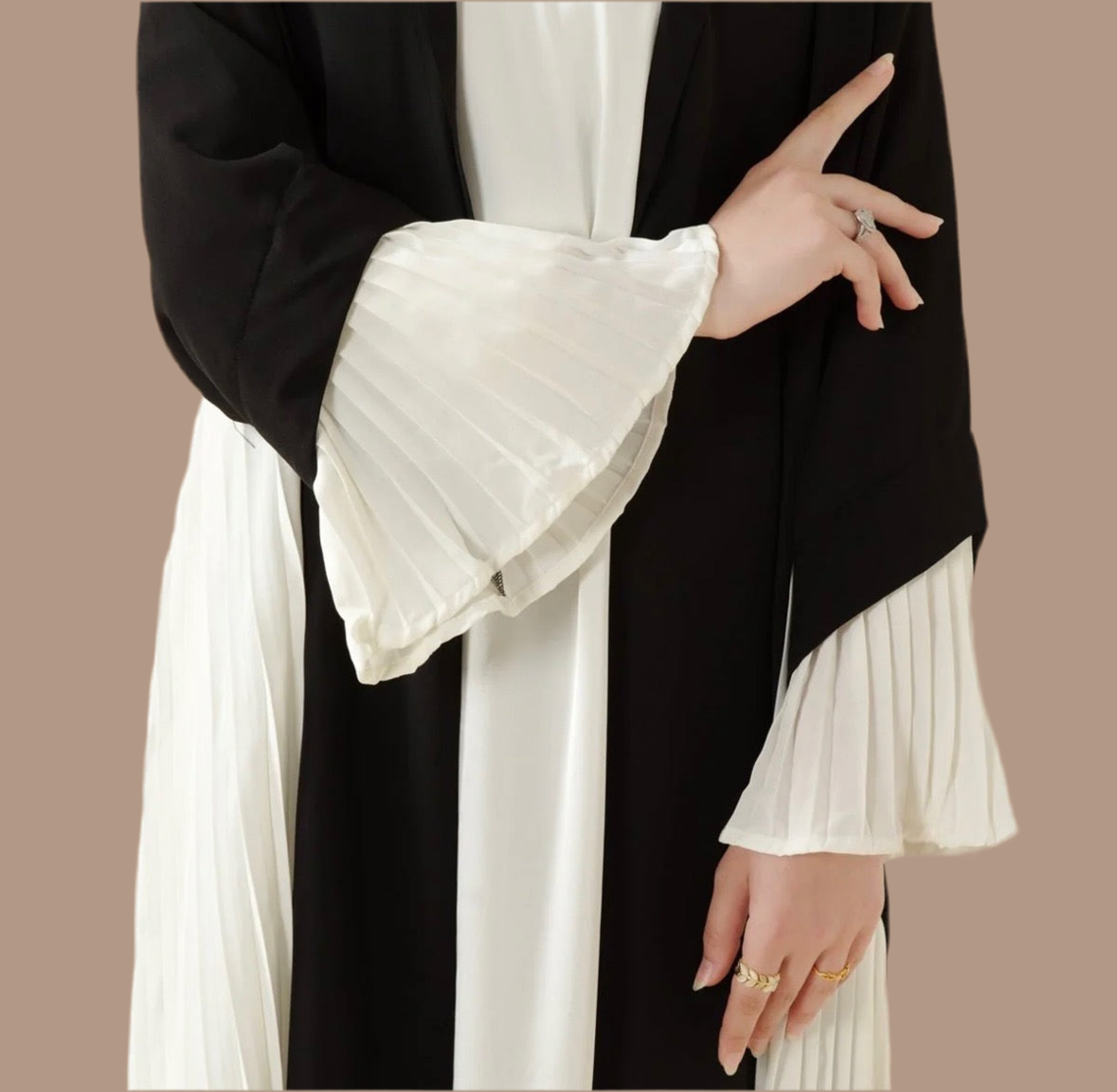Black and Creme Abaya